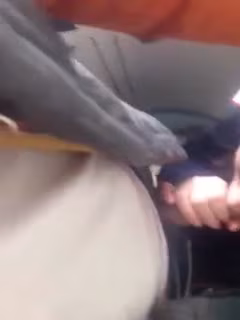 勾搭火车列车员到厕所，掏出大鸡巴让她口，没想到口活还挺好舒服的想喊出来，列车员嘘外面有人刺激！