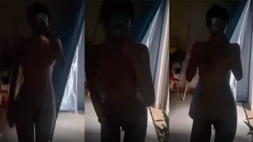 对着镜子拍摄全露3点身材