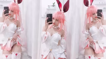 cosplay兔女子自拍的