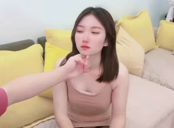 91茄子.黑丝丰满人妻以身抵债