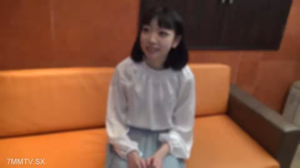 身材出眾的學生便利店店員！夜班有這樣的姑娘可以嗎？-cd1