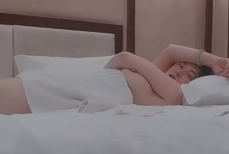 美少婦偷情按摩師的。！
