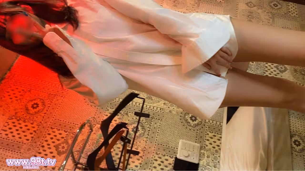 FC2PPV-4602230-【個撮】22歳モデルは渋谷1◯9店員！爆吸おそうじフェラと最高のアナル舐めと愈
