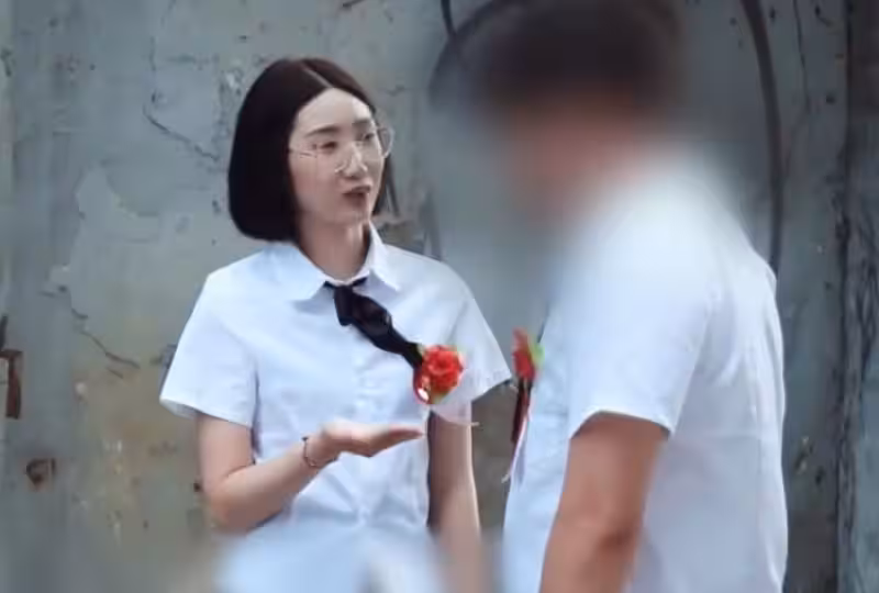 畢業了送出第1次的性愛的。！