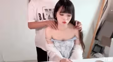 義父女的早餐禁斷狂熱柔安與義父在早餐後的激烈運動