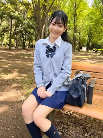 【有碼】FC2-4241286 ※初回數量限定※★ぷりぷりおちりの18歳★制服·射精★ぬっとぬとの吸い付くまんこに肉棒出