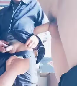 海角社區.下鄉進村勾引喪偶老頭和他孫子3P干之前給老頭吃壯陽藥