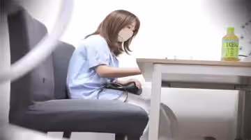 JK美少女慘遭多人迷奸的淫亂高潮