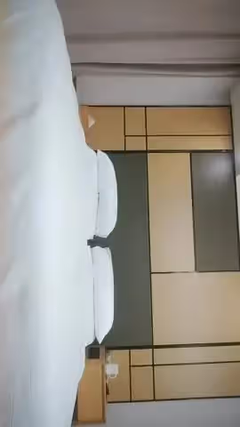 探花戰神哥星級酒店開房現場直播高價約了個180大長腿氣質小姐姐啪啪 互舔調情上位騎乘翹臀後入乾得直叫求饒 國語對白