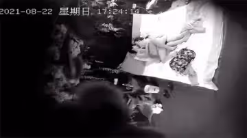 2021年8月實拍小情侶周末開房實錄 嫩妹騎乘浪叫老公狂操高潮噴水
