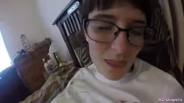 白皙翹臀美女醫院更衣室穿網襪與醫生打炮 聖誕屋全裸挑逗乳交啪啪口爆