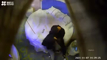 【高清 安防攝像頭】純情與純欲的碰撞 處男處女首次破處親密接觸 傳說中的學生妹校雞被同學嫖操 高清版~1~1