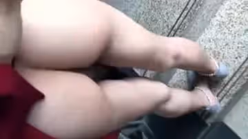 街头搭讪真空嫩妹！激烈撞击直捣蜜穴，口技惊人跪求续摊