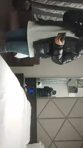 2021-12-16 《用利抽插》高品質探花，白衣清純乖巧小妹，舌功一流蹲著猛舔，後入爆操大屁股奶子晃動