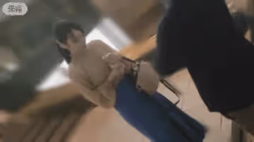 FC2-4384258 【個人】 內向的でスレンダー美人のOL主婦。取り立てに怯えながら抵抗して聲を張り上げ嫌が