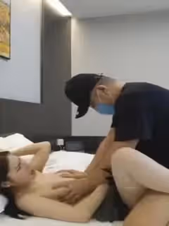 2#御姐范女神【在校學生妹】今夜愛瘋狂_和勇猛炮友連戰好幾炮_漂亮美乳滿分顏值_學生制服換裝黑絲_