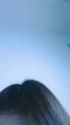 50742漂亮眼睛有點像混血紅唇美女，露臀白網襪電臀誘惑，撥開內褲露多毛小穴，手指拍打大量出水，頂級美腿玩一年