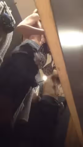 更衣室偷拍DZSJPNGYS 16