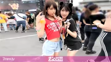GANA-2167 在日本最大的 EDM 音樂節上撿到的一對 JD！如果你把它帶到酒店，讓它喝酒並讓它成為funyafunya，將舉行一個秘密的4P節日，這被稱為活動圈之間的交流♪
