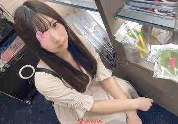 【曬臉】抓住端莊美女的弱點拍攝的視頻流出。-cd1
