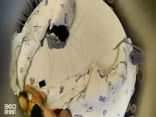 主題房俯拍大金鍊子小手錶土豪哥性慾旺盛與陰毛茂密身材不錯妹子歇歇乾乾共打了5炮體格不行真受不了