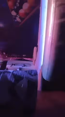 【會所探險師】，極品小少婦，超近距離特寫69，鮑魚水汪汪清晰可見，美乳翹臀身姿曼妙好尤物