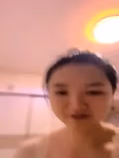 良家型气质美少妇！居家大尺度诱惑