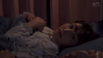 白嫩巨乳妹直播男友揉奶