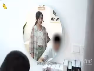 mini傳媒mini04騷氣十足的性感後媽