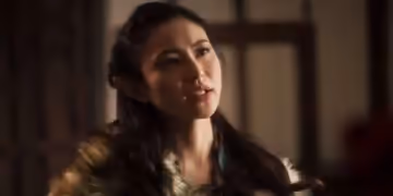 亞裔女騎士被國王暴力性侵