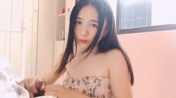 饑渴少婦隨機抽取一名男子帶回房間做愛..
