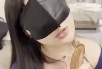 奶茶巨乳妹妹的白虎淫穴