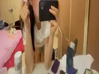 小情侣居家爱爱玩自拍刺激