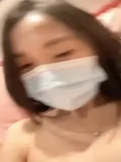 極品美女下海【月月嗷】苗條身材修長美腿，約炮友收費房，揉搓多毛騷穴，騎乘位爆操.