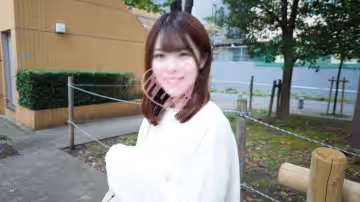 【無修正】第1次拍！一邊打工一邊做偶像活動的小夢的未處理的剛毛中露出來吧♡曬我專用的肉便器。