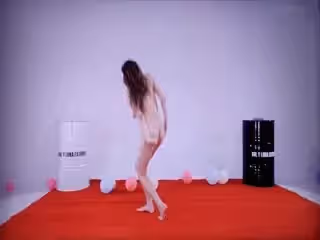 【日月俱樂部】稀有頂級全祼妖艷舞姿搖擺 白膚風騷女郎超級大奶亂顫