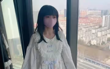 糖心Vlog.洛麗塔妹妹的絲足服務-元氣兔