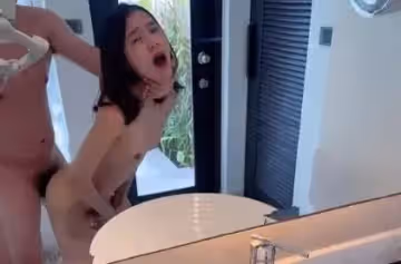 美女模特寫真拍攝變成實戰演練！