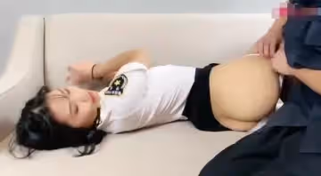 杏吧原創.狗眼看人低的空姐終成母狗
