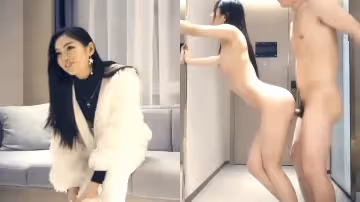 身材不錯的少婦給小哥吃了雞巴舔蛋蛋好騷，讓小哥站著揉奶子玩逼，抗腿爆草抽插