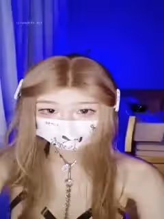 【果果有點乖】高顏值裸舞反差女神_道具自慰！女神終於爽噴水了_1...