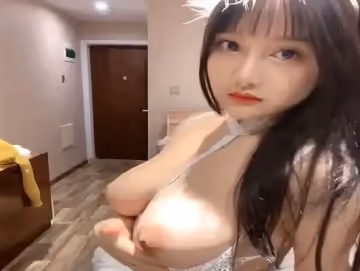 化身魅惑小狐狸的巨乳小妹妹