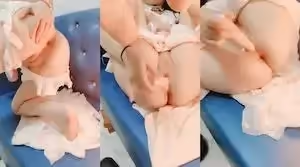難得一見超粉美穴！一線天肥美名器！振動棒抽插緊緻，翹起屁股更是誘人，高潮流白漿噴水