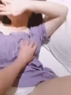 私拍流出酒店約炮白嫩美女同事各種姿勢干翻她的小嫩鮑_完美露臉