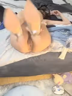 【初戀的香味】，計時房，每分鐘28金幣，極品女神雙飛場，雙姝爭艷人氣登頂，專業黃播團隊，香艷刺激淫靡佳作