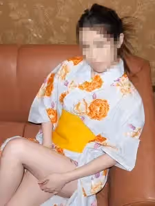 素人素顏~我在她的真臉上噴了顏射~池田仁美