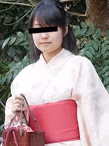 他妈的穿着浴衣  藤井佳奈
