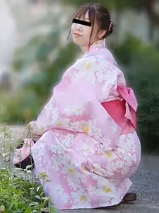 他妈的一个穿着浴衣的漂亮办公室女士 筱田由里