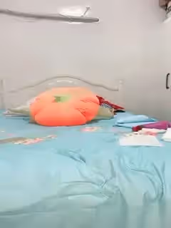 小狐狸好想要_新主播萬丈風情_向狼友們展現風情萬種快來對著螢幕擼一炮.