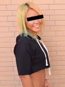 一個擁有超級色情身體的黑人女孩意外地被操了。長野博子